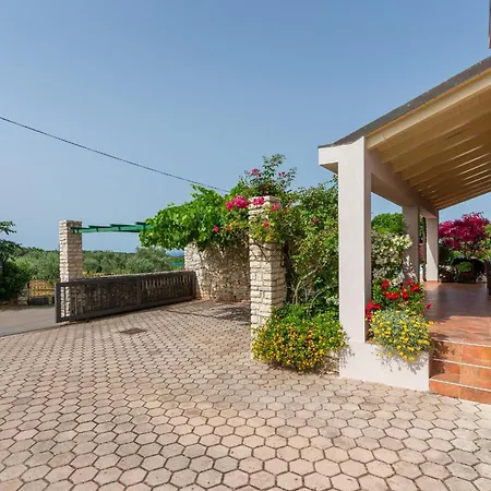 Guest house Mare 3*